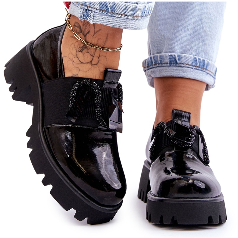 S.Barski Lakirani brogovi s crnim ukrasima Keily crno