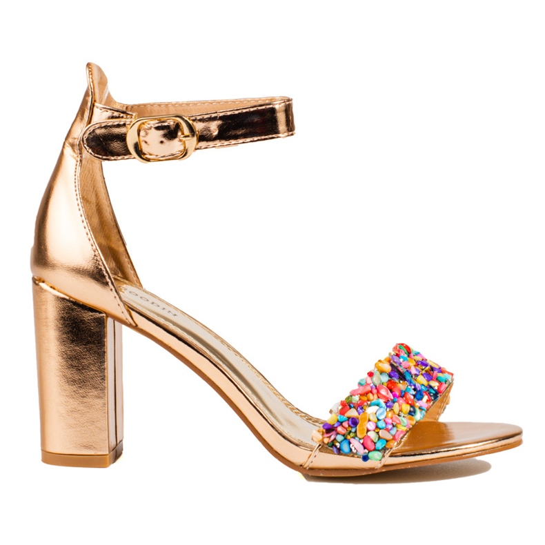 Elegantne zlatne sandale s perlama iz Sheloveta zlatna