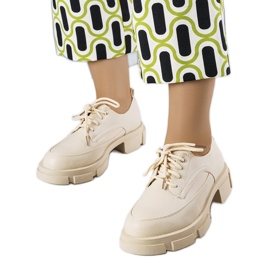 Bež cipele s masivnim potplatom od Kaya