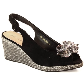 Ženske sandale na klin od brušene kože s crnim kristalima Potocki SZ12055 crna