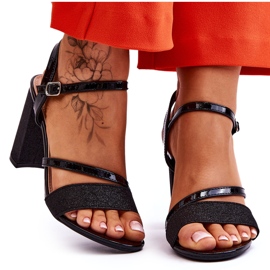 Vinceza Sjajne crne Alicia sandale na visoku petu crna