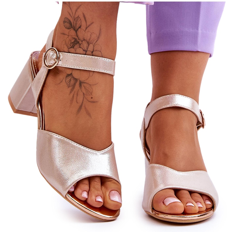 Vinceza Udobne kožne sandale na zlatnu Bellamy petu zlatna