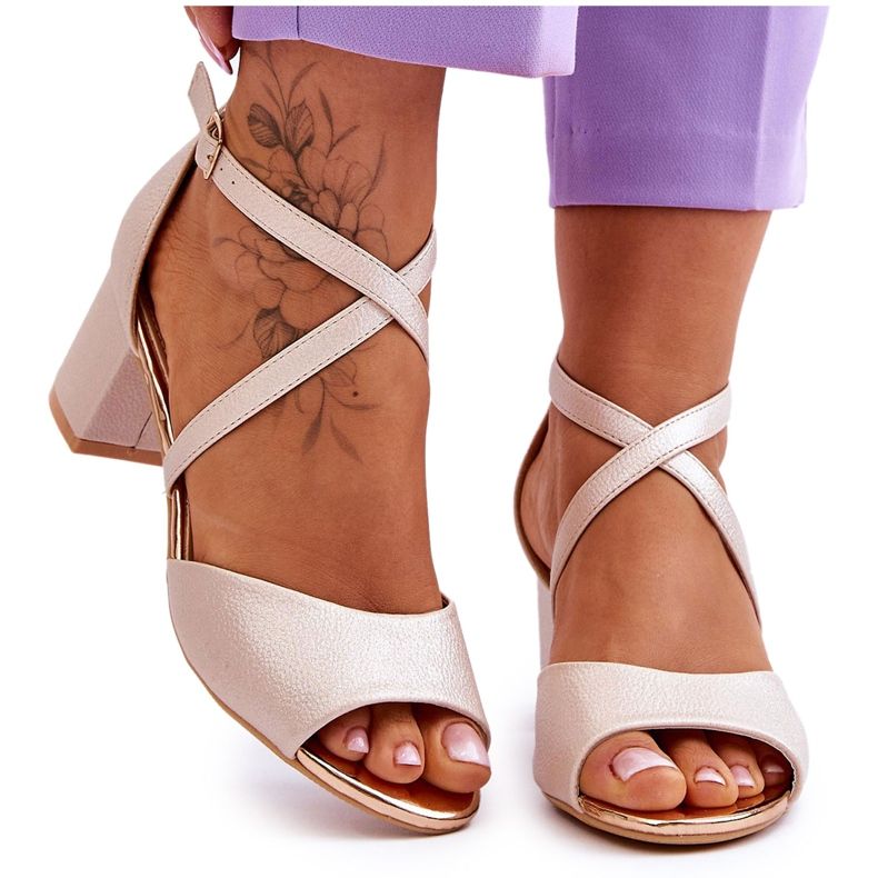 Vinceza Ženske kožne sandale na nisku petu Golden Quinn zlatna