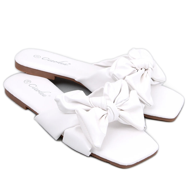 BM Minnen Bijele papuče s mašnom bijela