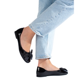 Shelovet crne lakirane balerinke s mašnom crna