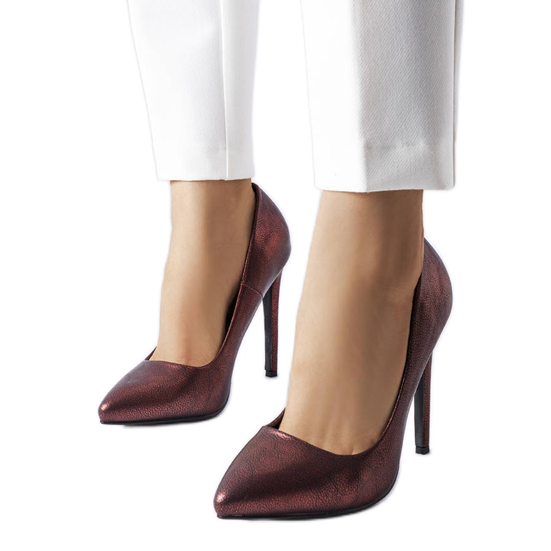 Crvene svjetlucave štikle iz Sébastopola crvena