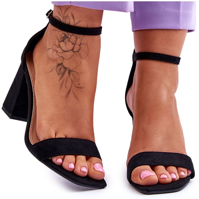 Ženske sandale na stabilnu petu crne Lavissa crno