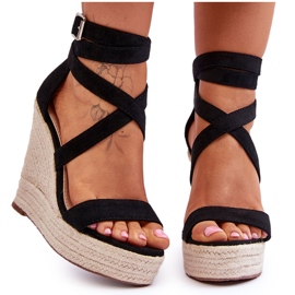 FJ1 Udobne sandale na visokoj platformi crne Lemira crna