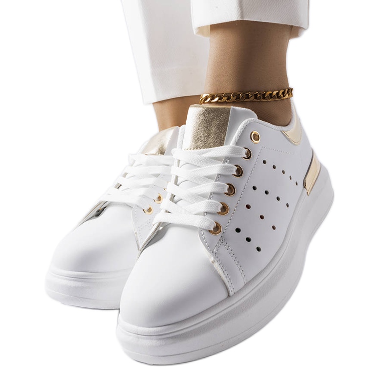 BM Bijele tenisice s Chalut perforacijom u boji bijela