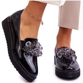 Vinceza Lakirane mokasine na wedge s kristalima Black Loresa crna