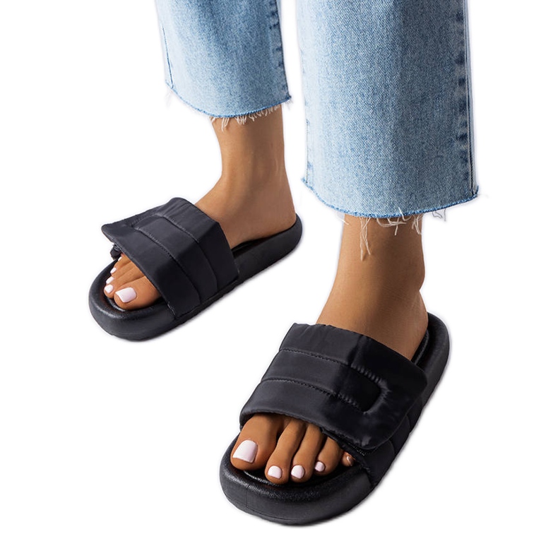 BM Crne papuče s čičkom iz Alerona crno