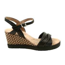 Caprice kožne sandale na klin 9-28710-20 040 crne mekane crna