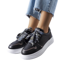 Crne tenisice 85-872 crno