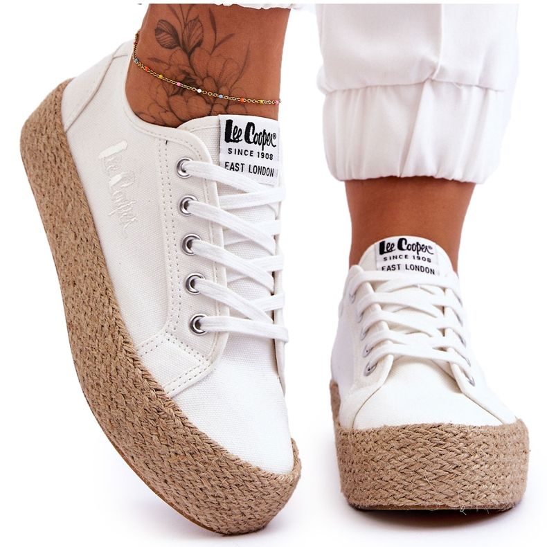 Modne pletene tenisice Lee Cooper LCW-23-31-1796L Bijele bijela