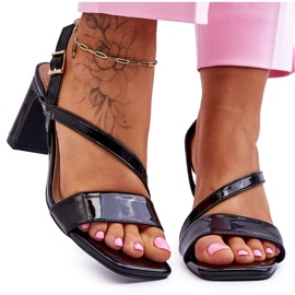 Ženske lakirane sandale na petu crne Carrie crna