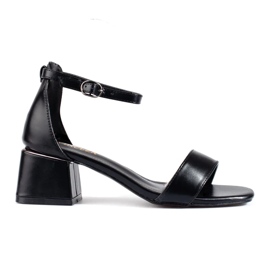 Vinceza Crne klasične sandale na nisku petu iz Vinceze crna