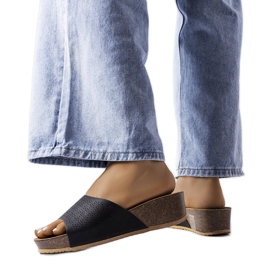 Bourque crne ažurne klinaste klizače crna