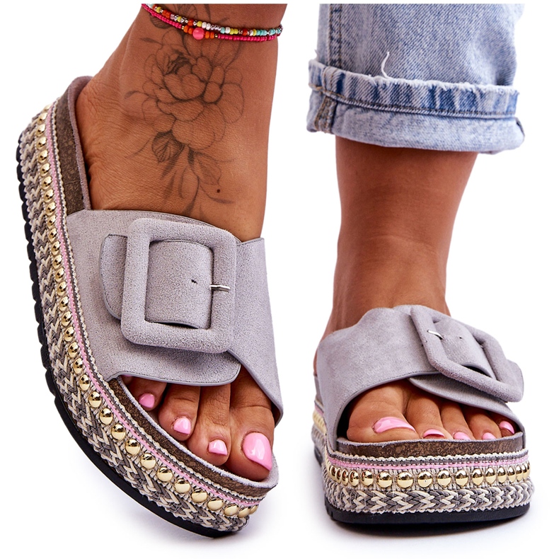 Ženske sandale na ukrašenu platformu Grey Joyce siva