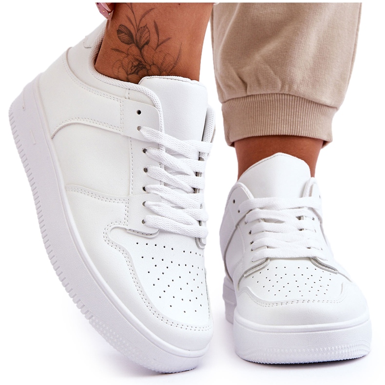 Klasične sportske cipele na bijeloj Larena platformi bijela