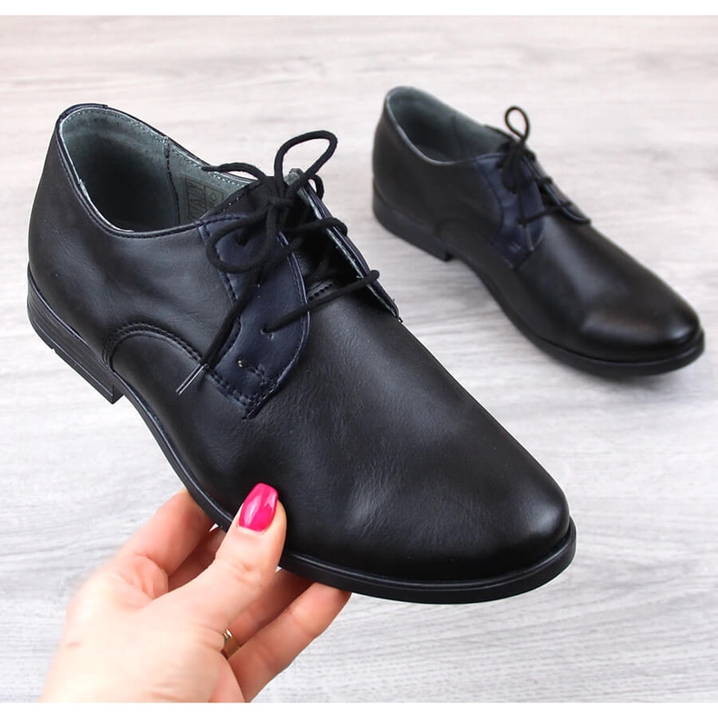 Dječačke udobne svečane cipele za pričest crne Kornecki 6120 crno