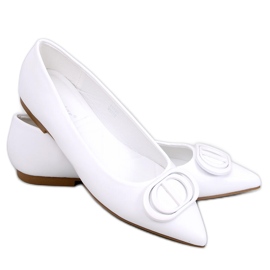 Falana Balerinke s bijelim bademovim prstima bijela