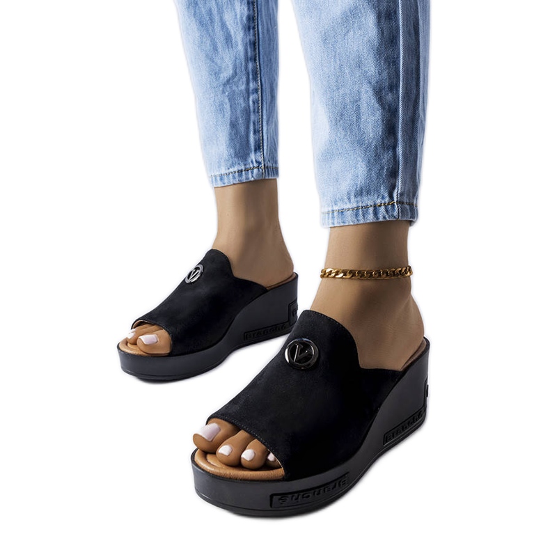 BM Vincez crne sandale na visoke klinove crno