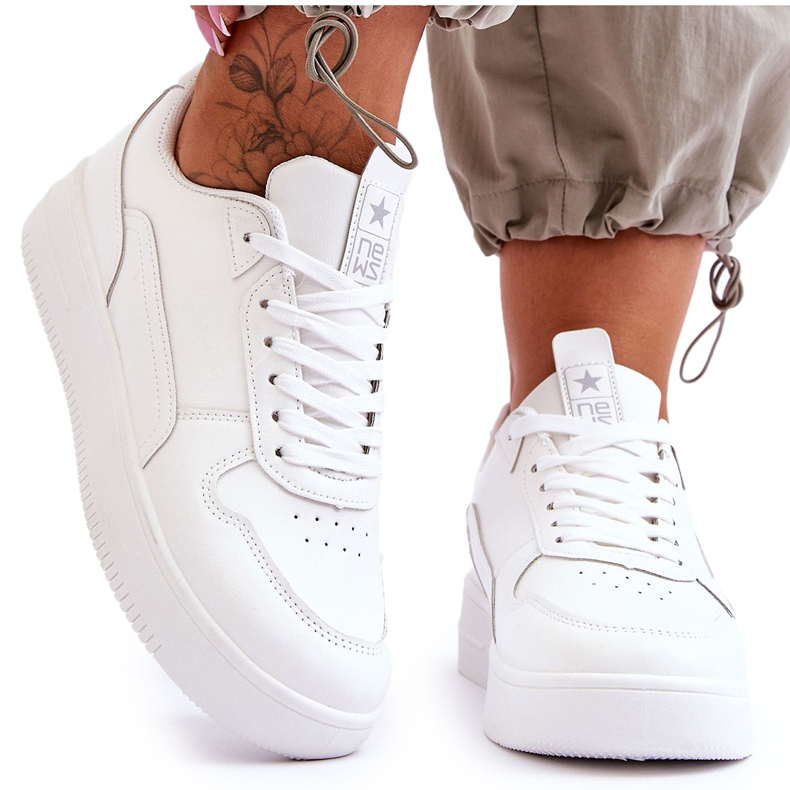 Ženske klasične sportske cipele Juliano bijele boje bijela