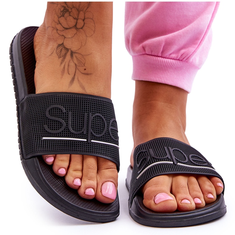 Lagane ženske papuče sa crnim natpisom Merry crno