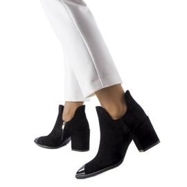 Karino crne kožne čizme crna