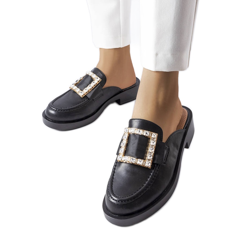 Crne japanke s ugrađenim vrhom iz Columbusa crno