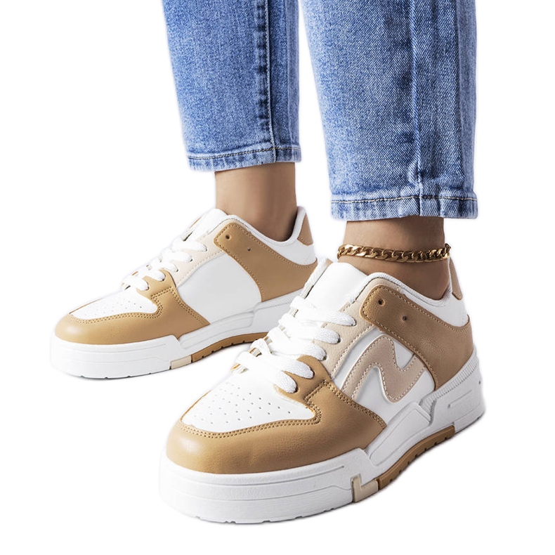 Smeđe čizme s debljim potplatom iz Hartera bež