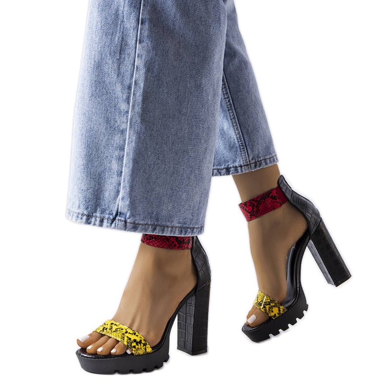 Žute sandale s uzorkom zmije iz Knoxvillea žuta boja