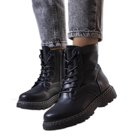 Crne izolirane čizme iz Krylo crna