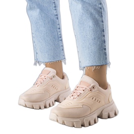 Ružičaste tenisice na masivnom potplatu od Inez ružičasta