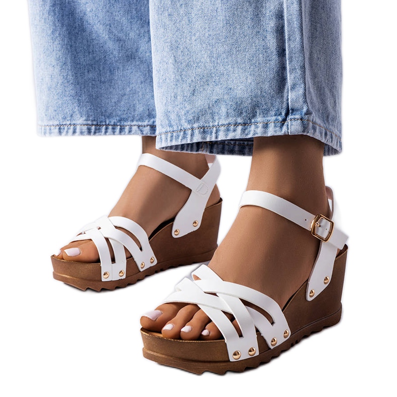 BM Bijele sandale na klin marke Audric bijela