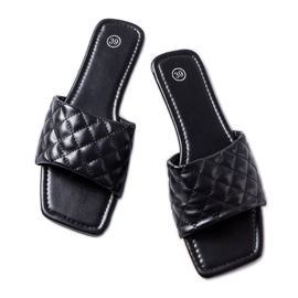 Crne elegantne japanke s prošivanjem iz Labrie crno