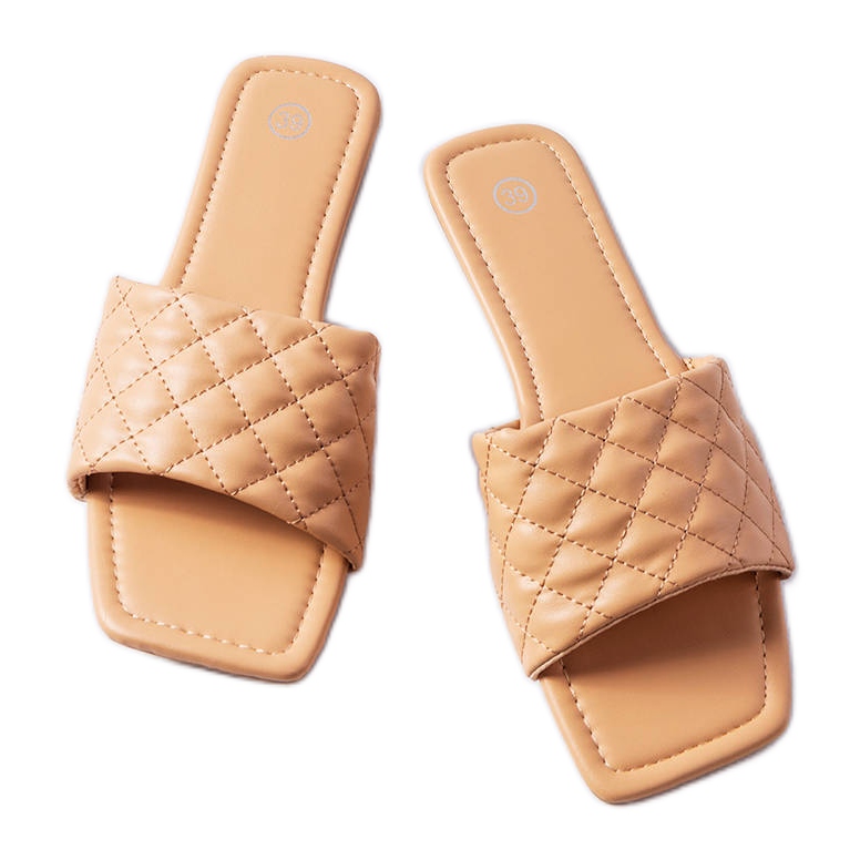 Ružičaste elegantne papuče s prošivom iz Labrie ružičasta