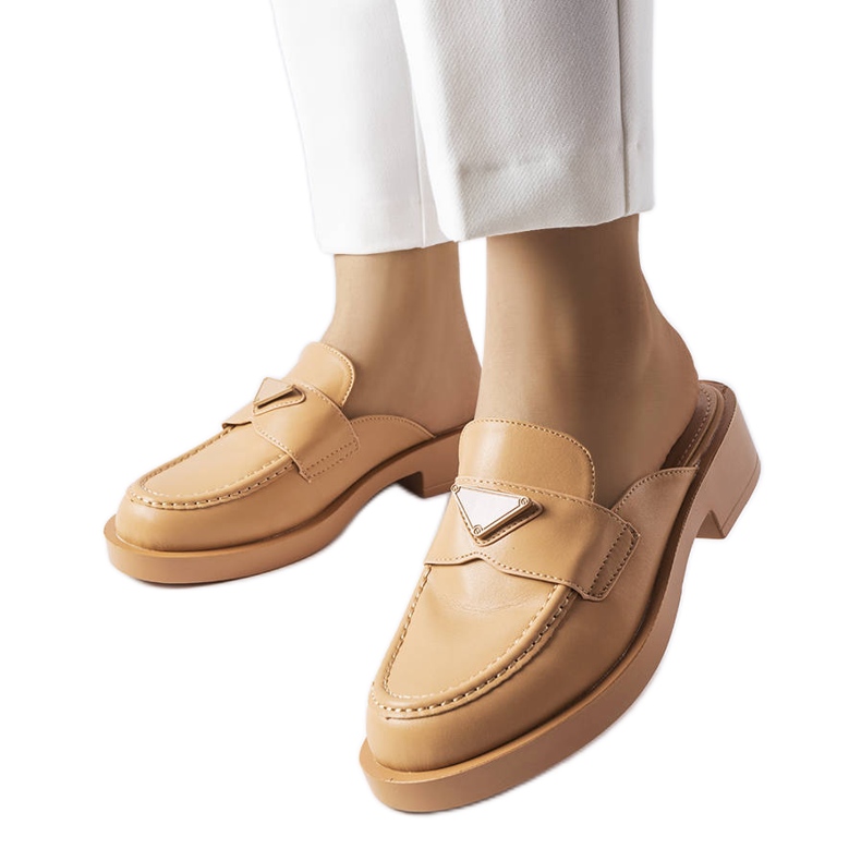 Smeđi tobogani s ugrađenim prstom iz Berkshirea smeđa