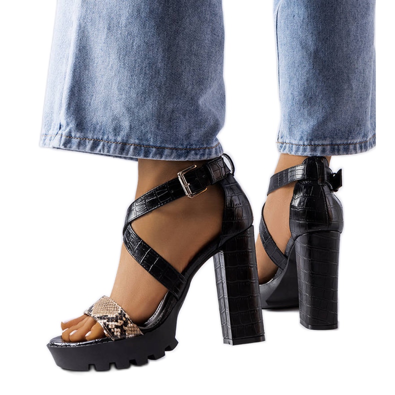 Smeđe sandale s uzorkom zmije iz Trépaniera smeđa