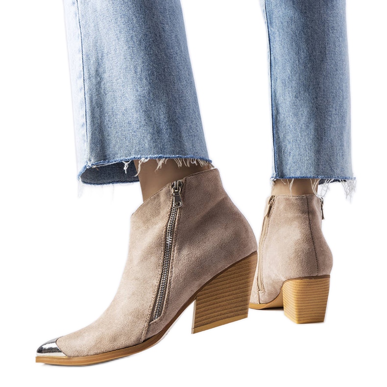 Bež kaubojske čizme s metalnim prstima iz Vergnea