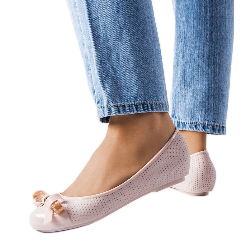 Bež balerinke ukrašene Harlingen mašnom