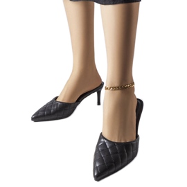 Crne prošivene japanke iz Lamberta crna