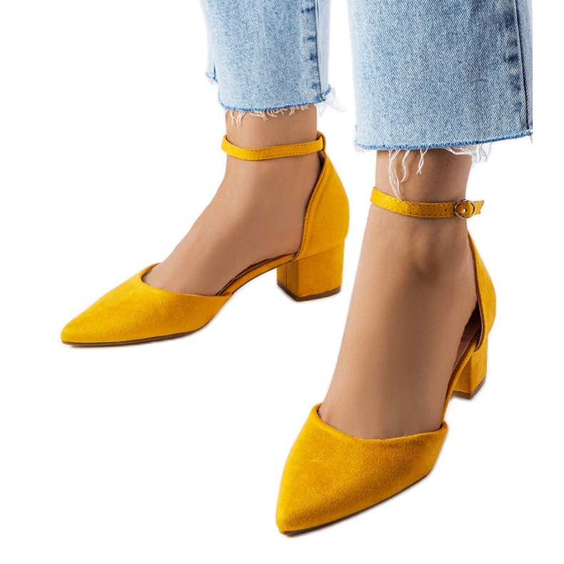 Žute cipele s petom od Annely žuta boja