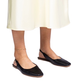 Crne zatvorene sandale crna