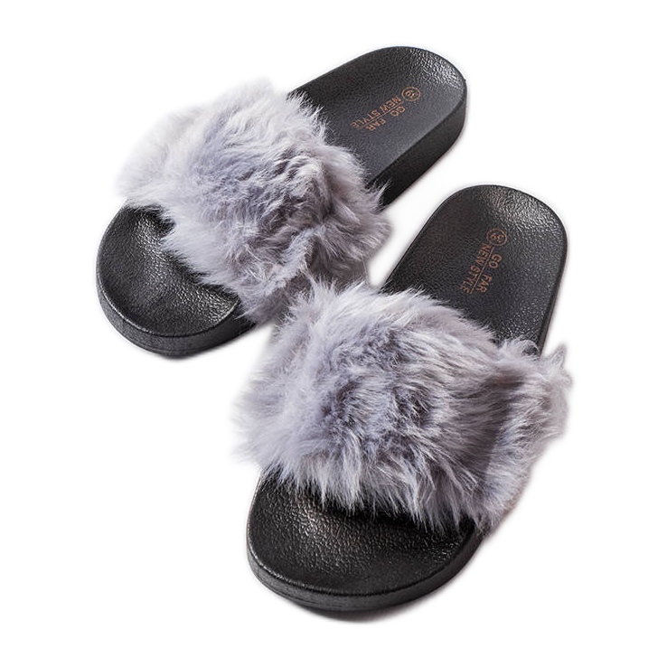 Sive papuče s krznom iz Genevrea siva