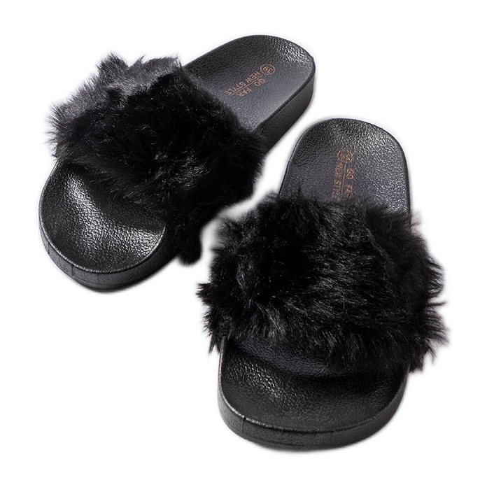 Crne papuče s krznom iz Genevrea crno