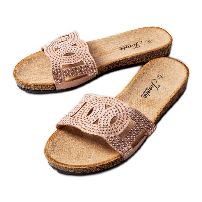 Ružičasti tobogani ukrašeni Lagacé mlaznicama ružičasta