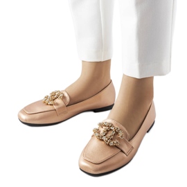 Zlatne natikače s kamenčićima iz Neuera zlatni