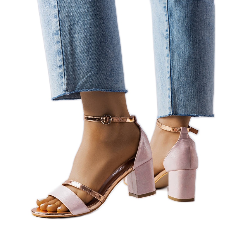 Ružičasto-zlatne Tetradi blok sandale ružičasta