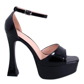 Sandale s platformom Akiva Black crna